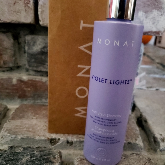 NEW PRODUCT Monat Violet Lights Shampoo Anti-Brass Shampoo With Rejuveniqe 8oz - Picture 2 of 5